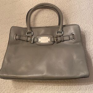 MICHAEL KORS SAFFIANO LEATHER DILLION TOTE